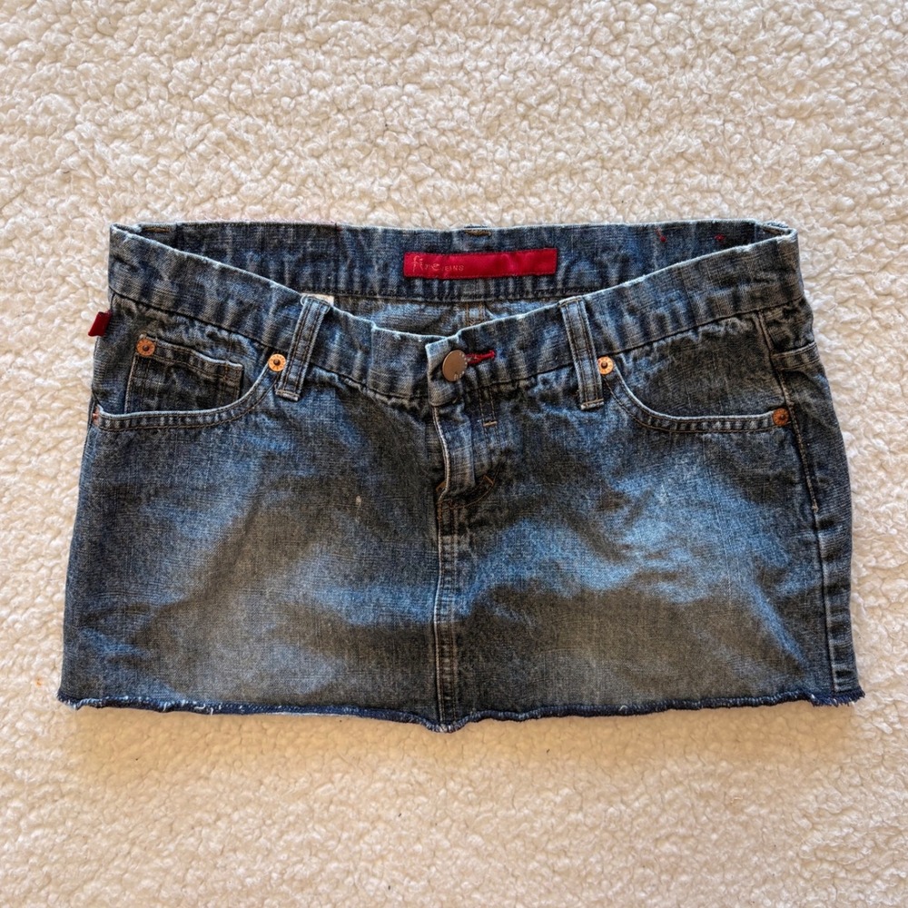 Y2K Fire Jeans Vintage Denim Micro Mini Skirt Blue Low Rise Raw Hem Size 5